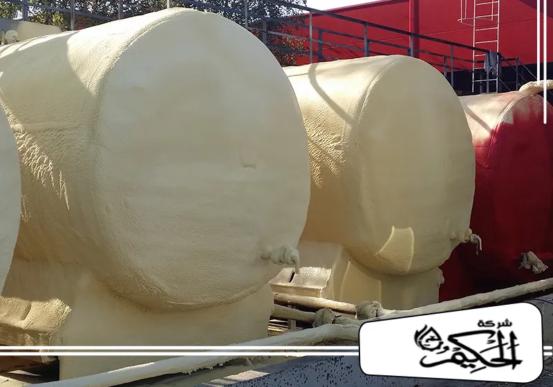 عزل ايبوكسي للخزانات في عجمان 0547842313 شركة الحكيم عزل حراري للخزانات الخارجية. رش رغوة البولي يوريثان العازلة على أسطح الخزانات لحمايتها من الحرارة.